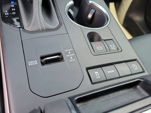 Used 2022 Toyota Highlander XLE FWD image 24
