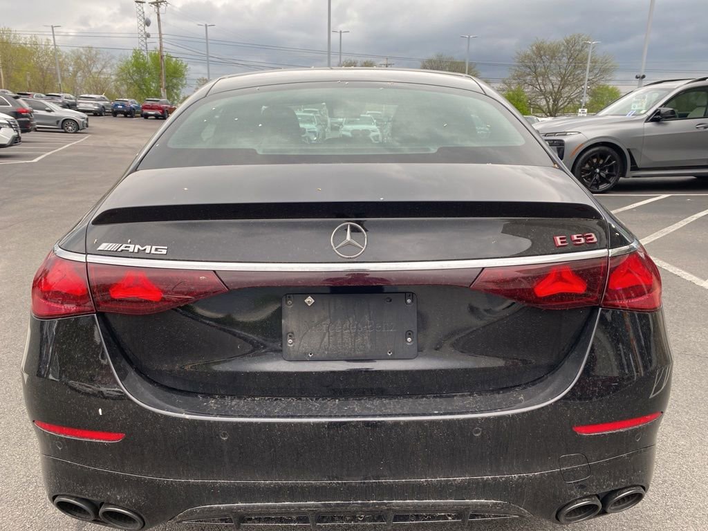 Used 2025 Mercedes-Benz E 53 AMG e 4MATIC Sedan image 4