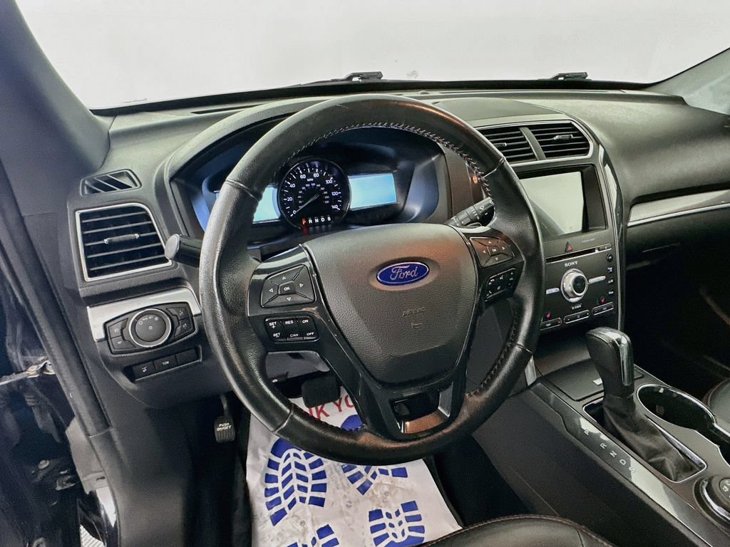 Used 2018 Ford Explorer Sport AWD/4WD image 16