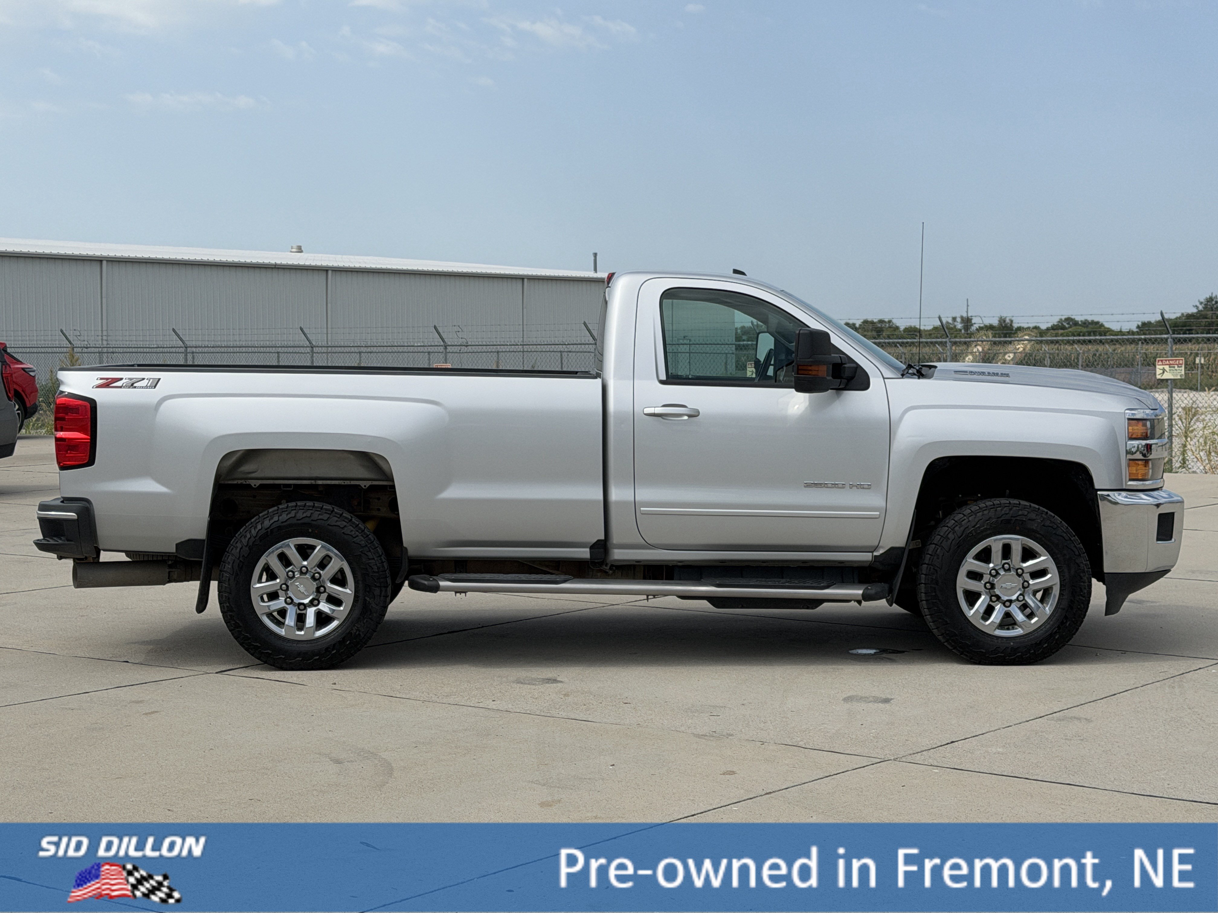 Used 2018 Chevrolet Silverado 2500 LT w/ LT Convenience Package AWD/4WD image 3