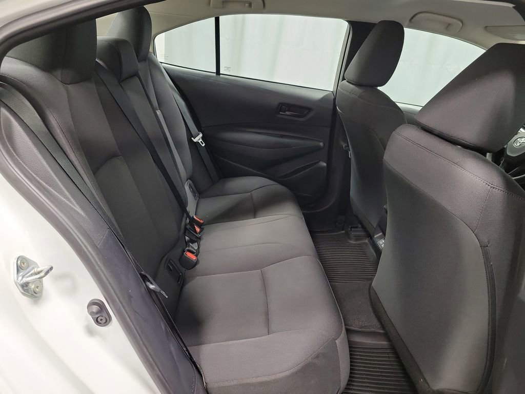 Used 2025 Toyota Corolla LE image 24