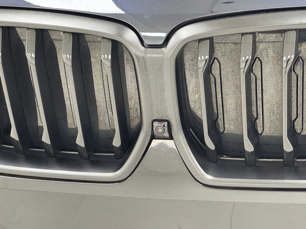 Used 2024 BMW X6 xDrive40i w/ Premium Package image 41