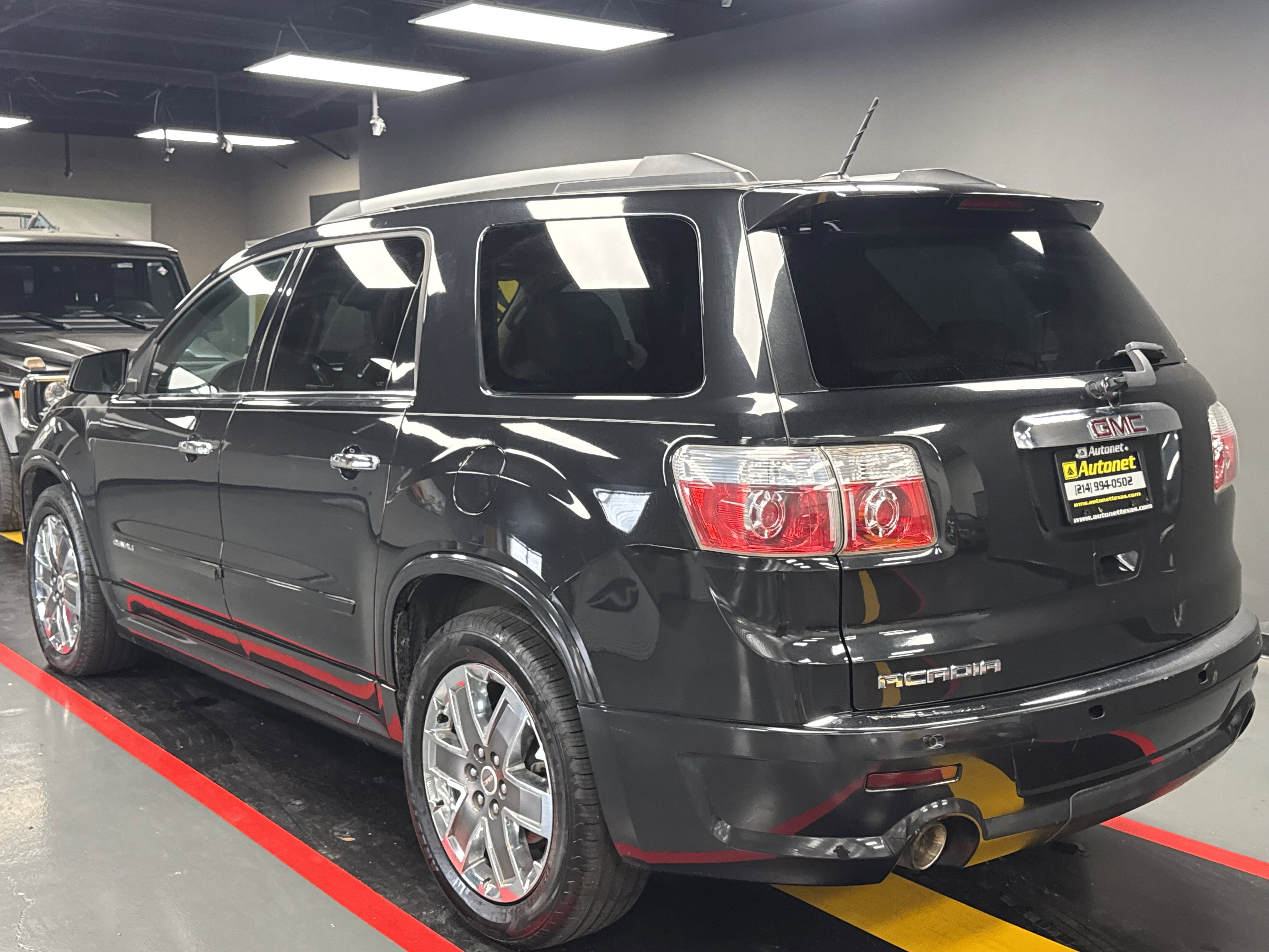 Used 2012 GMC Acadia Denali FWD image 4