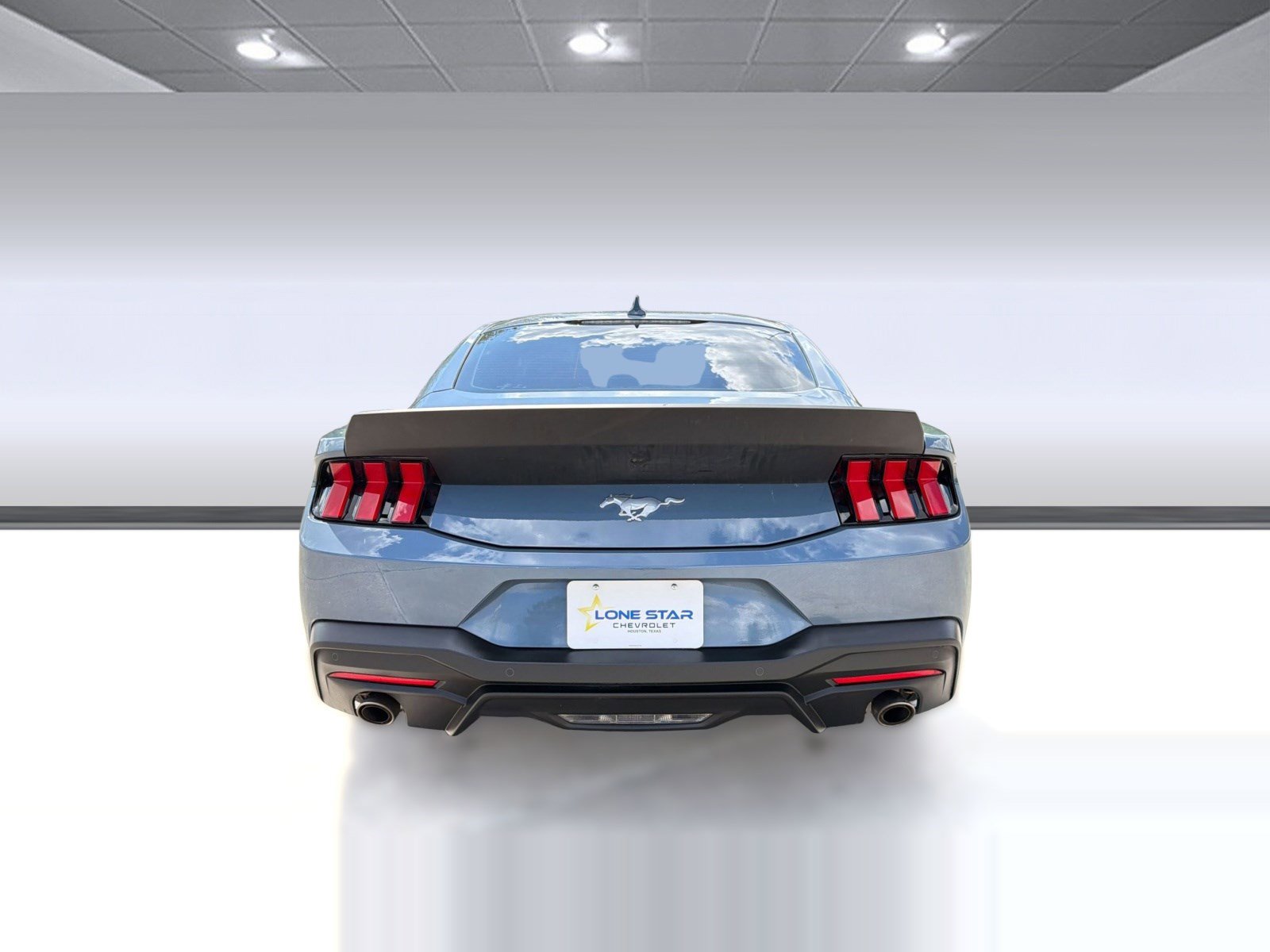 Used 2025 Ford Mustang Coupe image 9