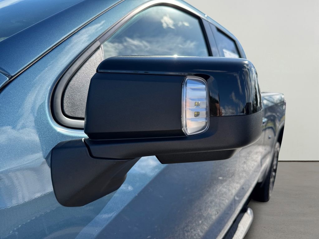 Used 2026 GMC Sierra 1500 Elevation image 11