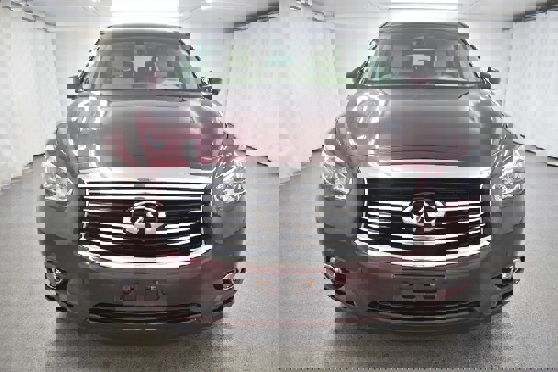 Used 2013 INFINITI JX35 AWD w/ Premium Pkg image 2