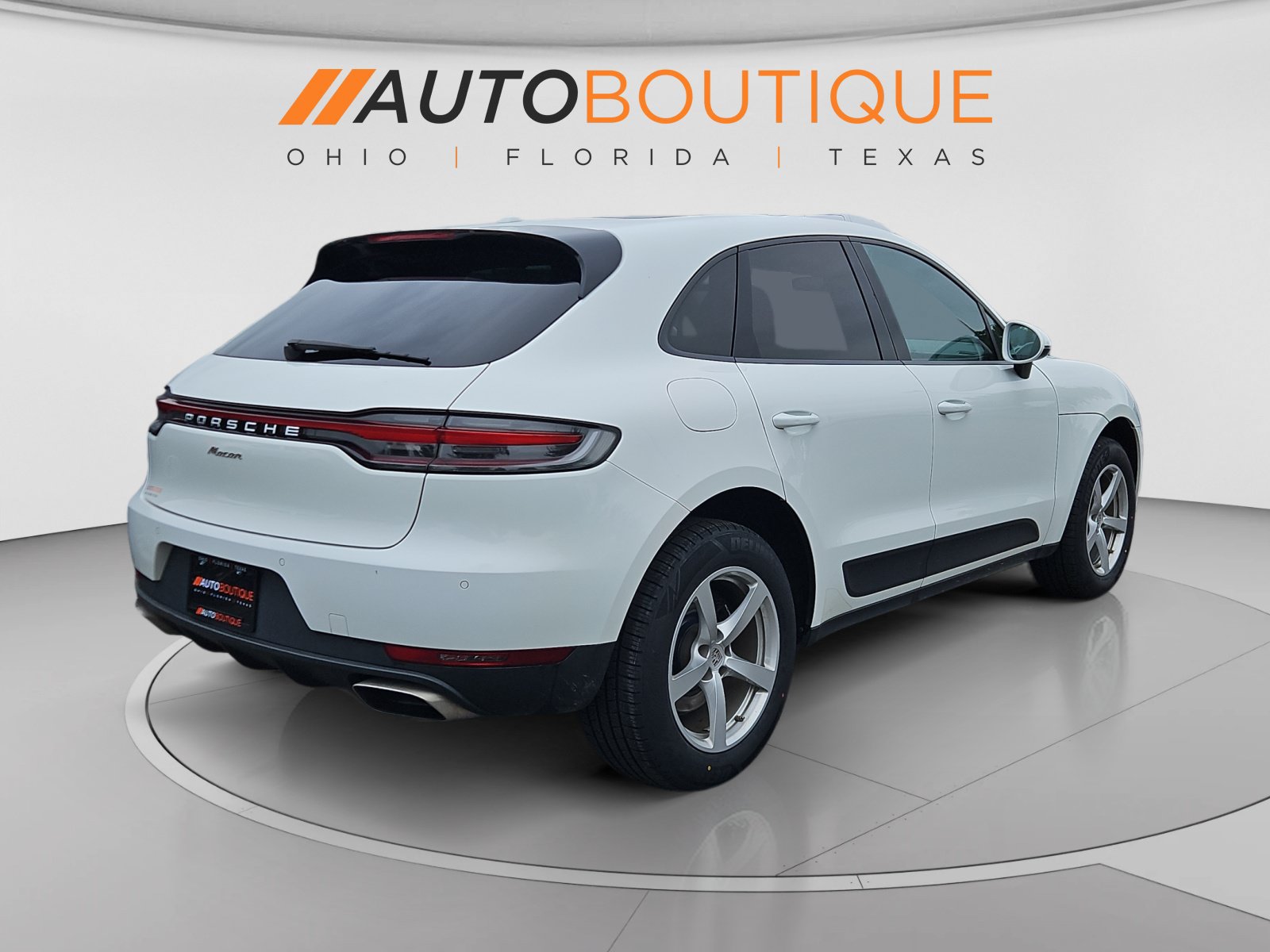 Used 2020 Porsche Macan AWD/4WD image 5