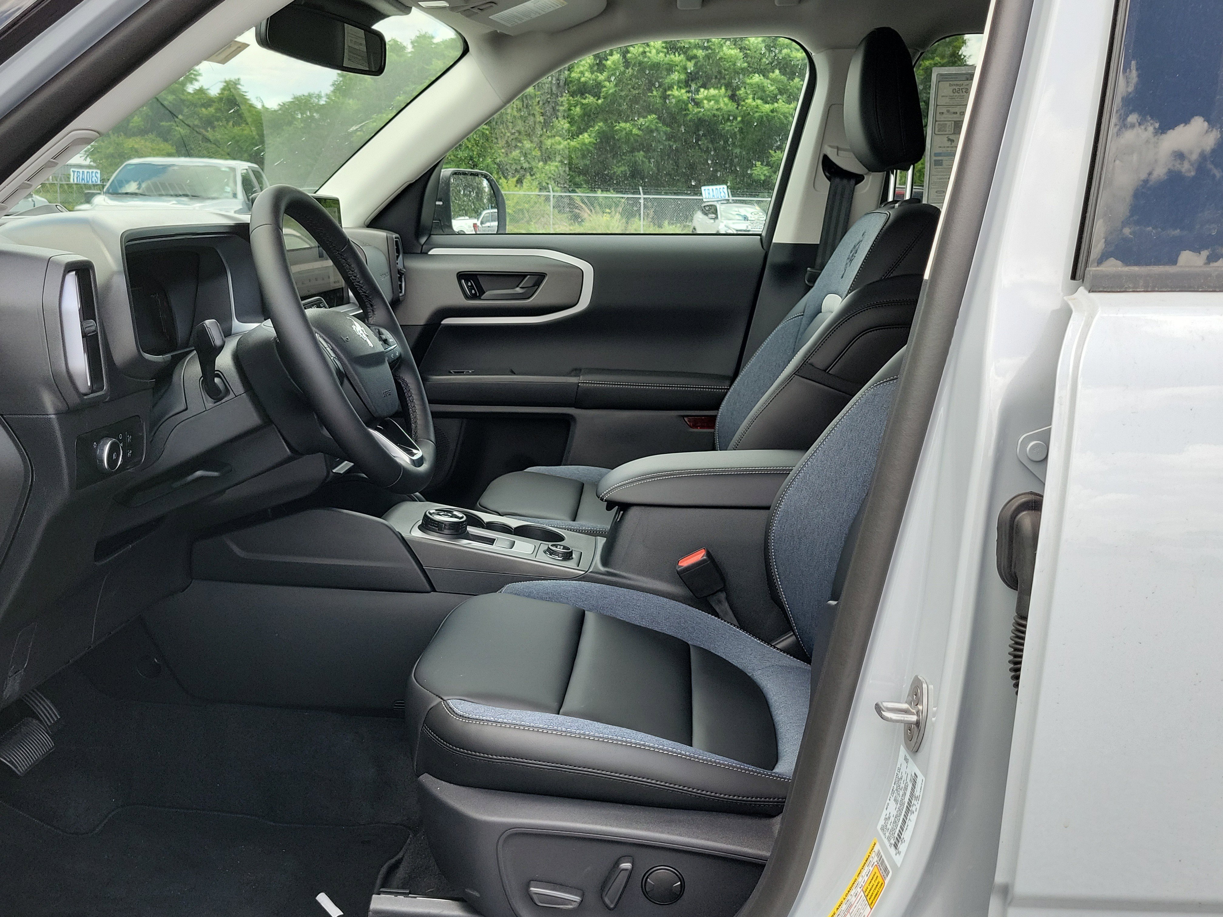 New 2026 Ford Bronco Sport Outer Banks w/ Outer Banks Tech Package+ AWD/4WD image 15