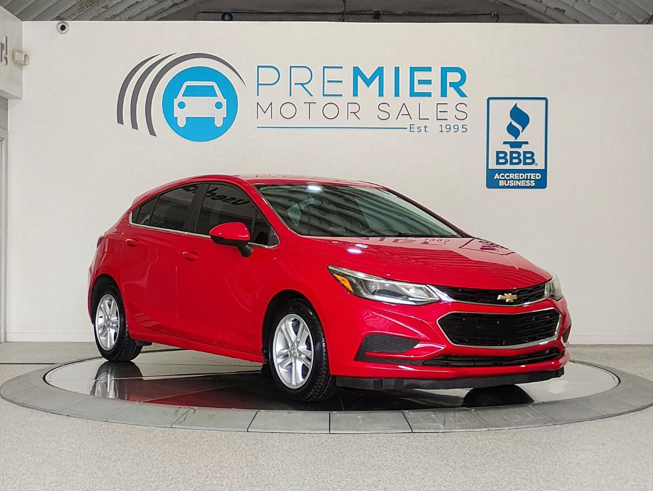 Used 2017 Chevrolet Cruze LT w/ Convenience Package FWD image 18