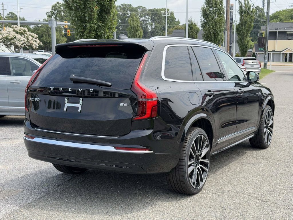 New 2026 Volvo XC90 B6 Plus w/ Protection Package Premier AWD/4WD image 19