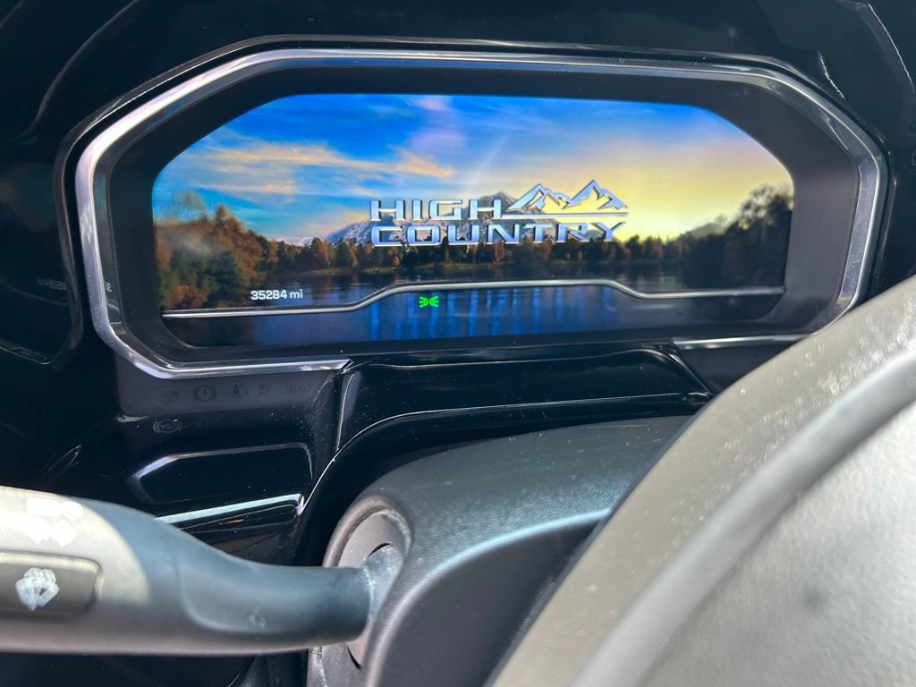 Used 2025 Chevrolet Silverado 3500 High Country AWD/4WD image 5