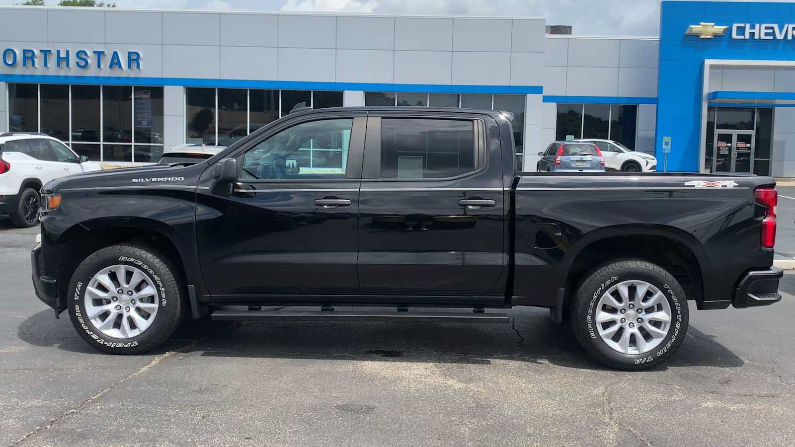 Certified 2021 Chevrolet Silverado 1500 Custom AWD/4WD image 5