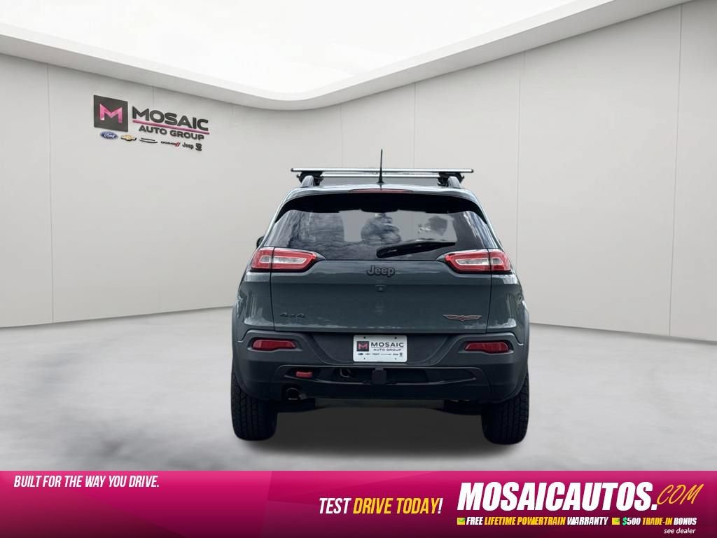 Used 2015 Jeep Cherokee Trailhawk AWD/4WD image 6