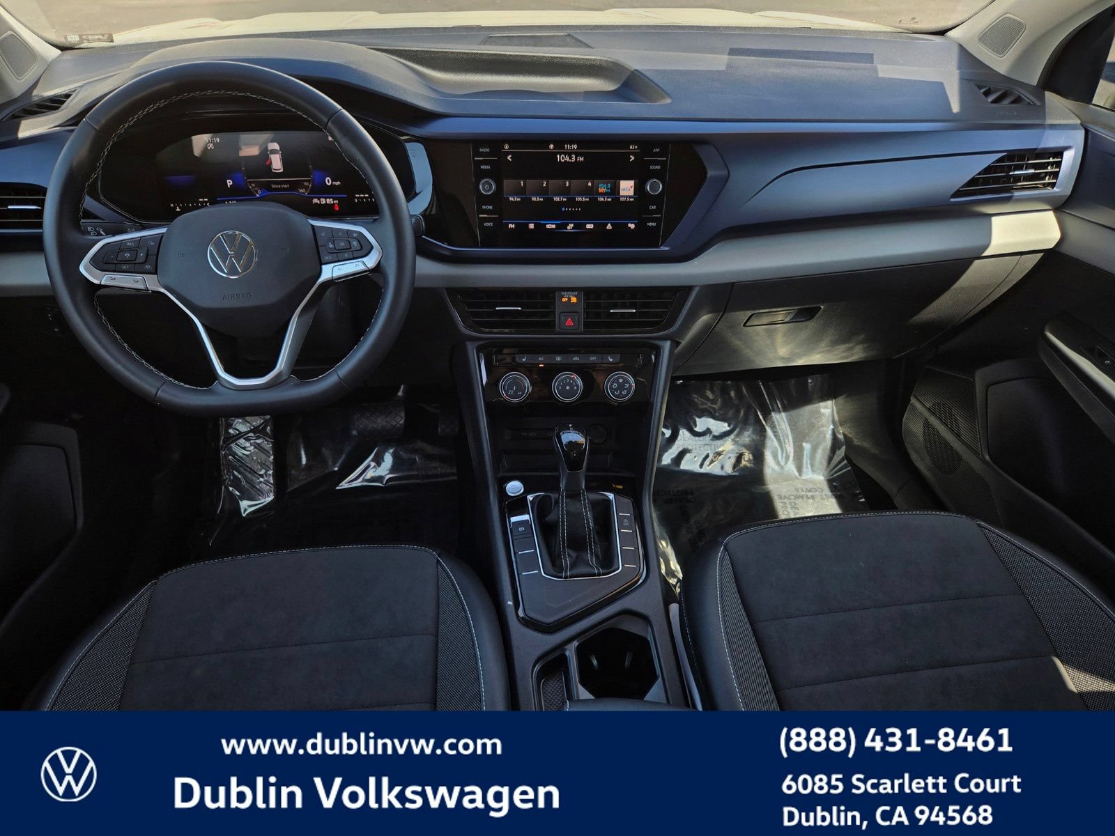 Certified 2023 Volkswagen Taos SE FWD image 14
