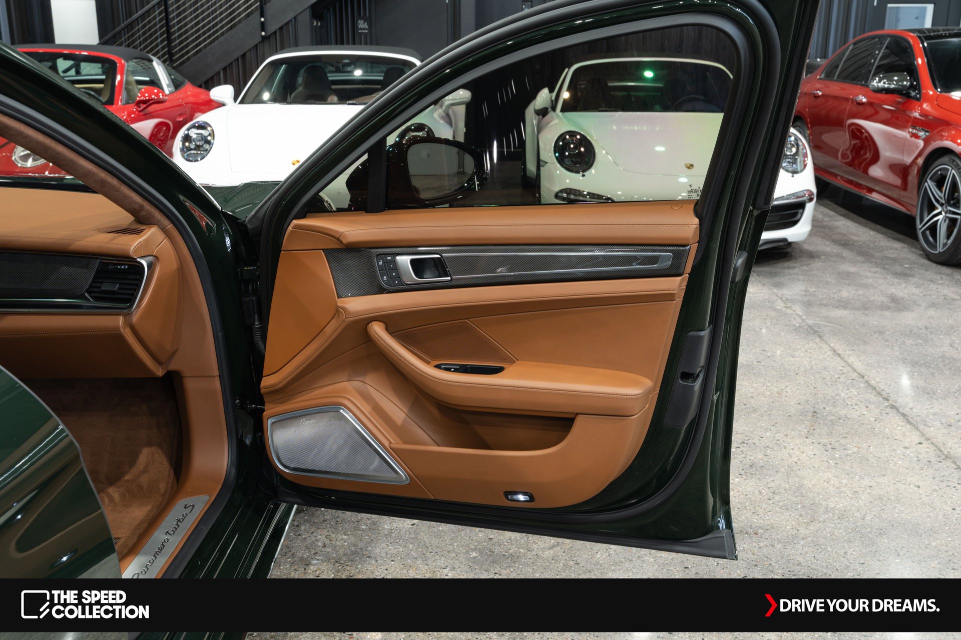 Used 2022 Porsche Panamera Turbo S image 19