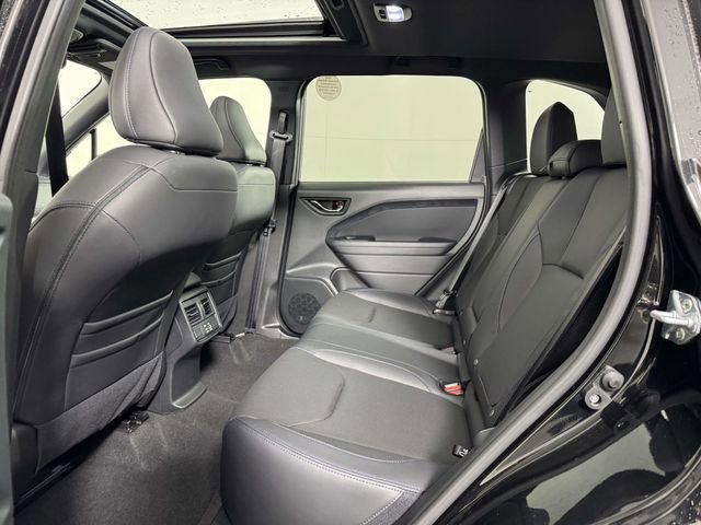 Certified 2025 Subaru Forester Limited image 31