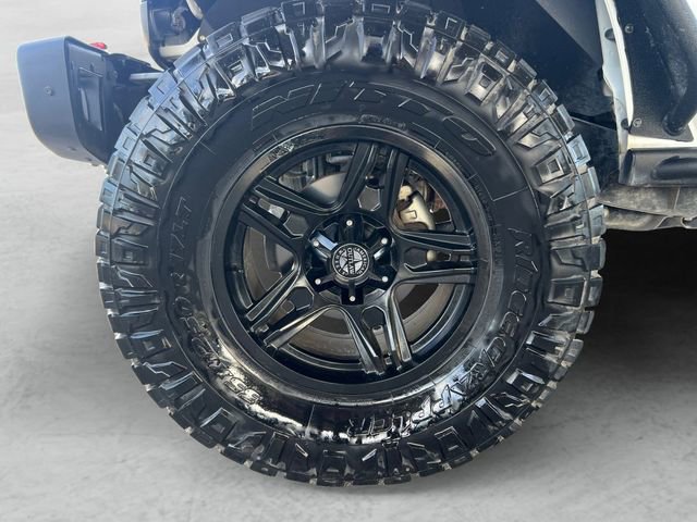 Used 2017 Jeep Wrangler Unlimited Rubicon image 23