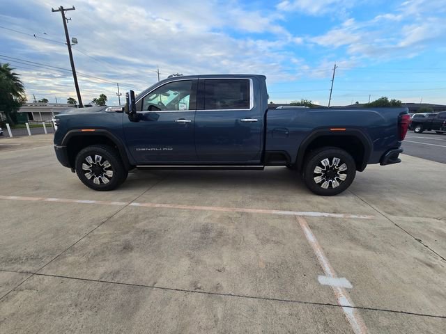 New 2026 GMC Sierra 2500 Denali w/ Denali Reserve Package AWD/4WD image 8