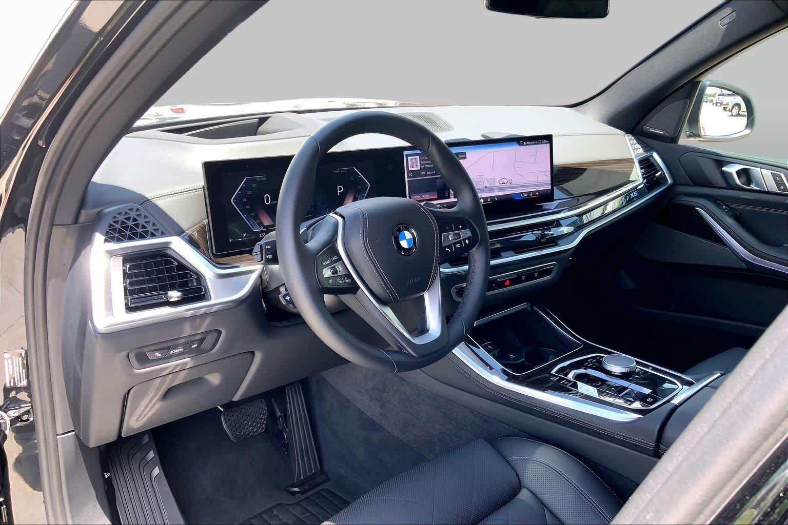 Used 2024 BMW X5 xDrive40i w/ Premium Package AWD/4WD image 17