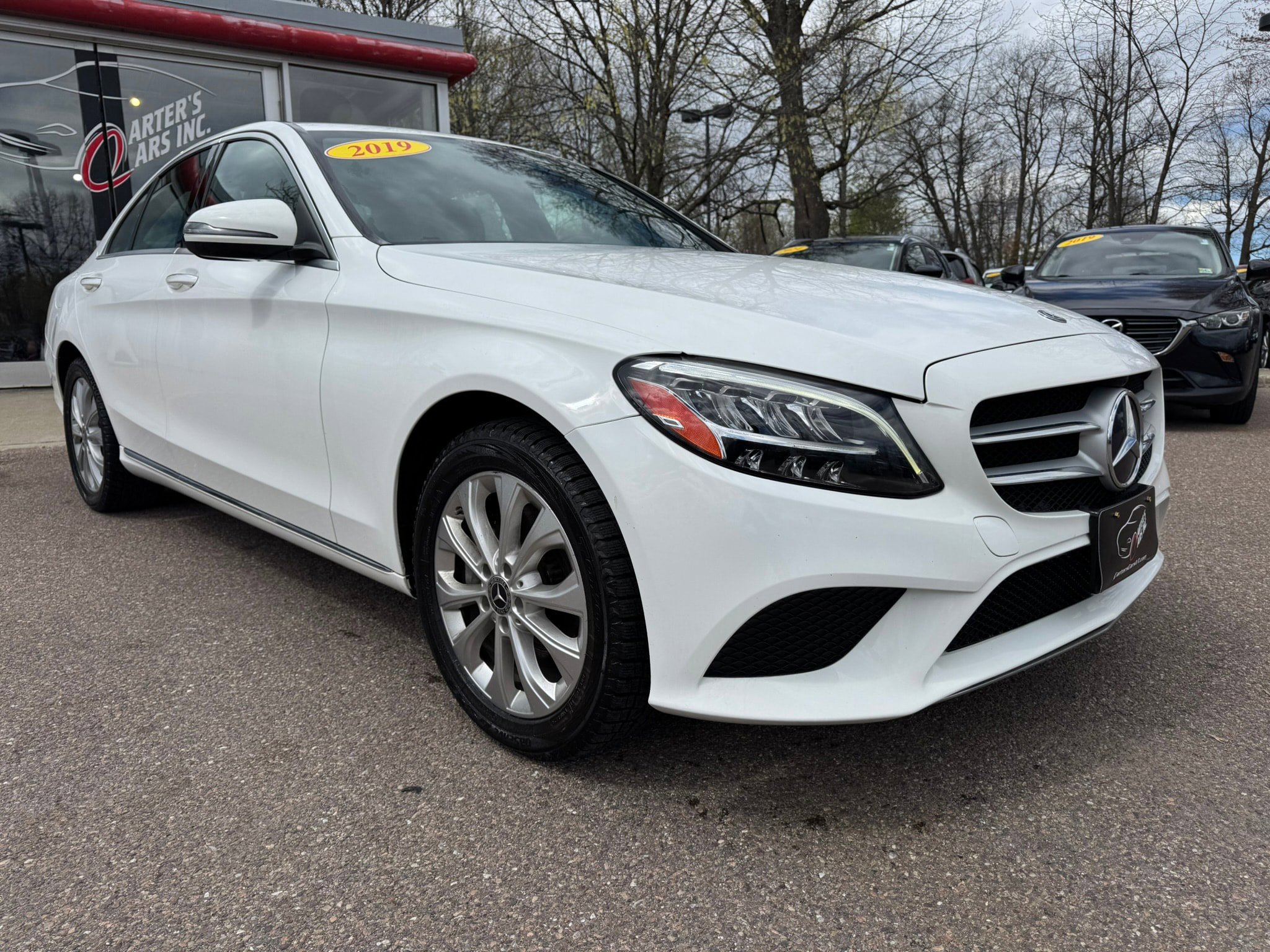 Used 2019 Mercedes-Benz C 300 4MATIC Sedan image 2
