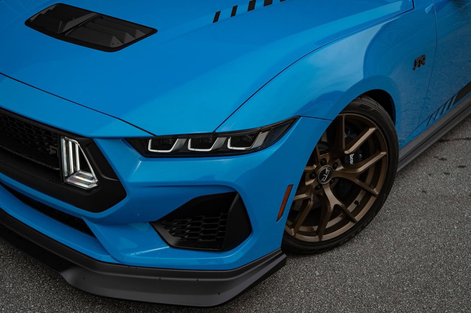 Used 2025 Ford Mustang GT Premium w/ GT Performance Package RWD image 5