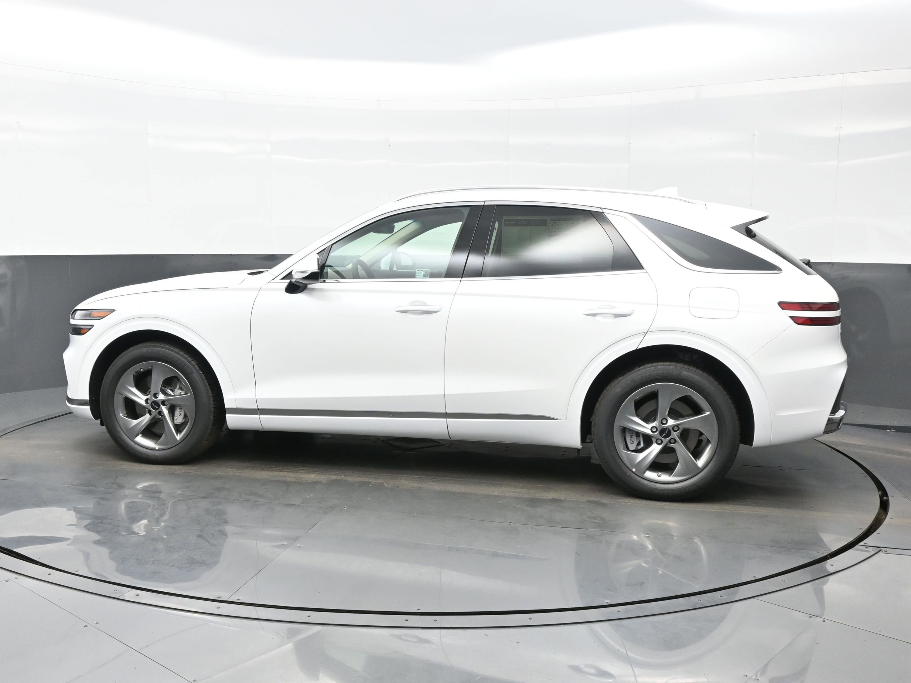 Certified 2026 Genesis GV70 2.5T Select image 3