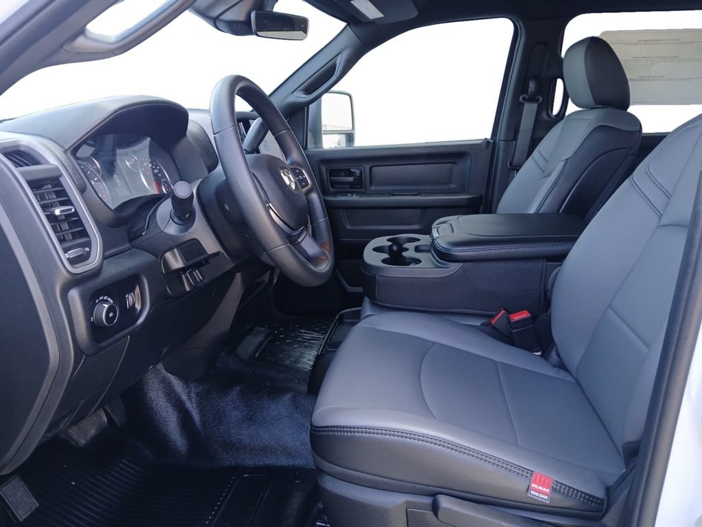 New 2026 RAM 3500 Tradesman AWD/4WD image 19