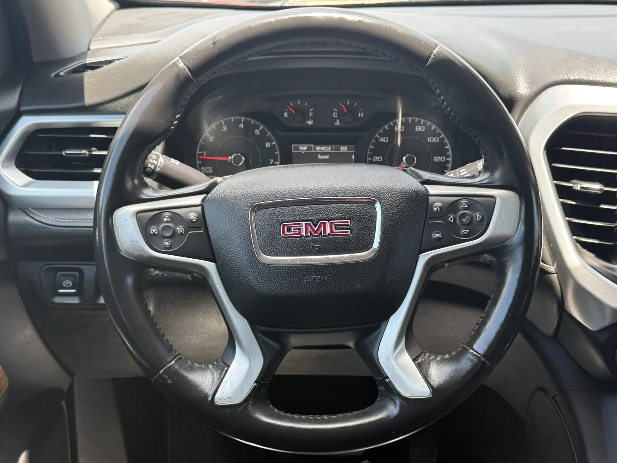 Used 2017 GMC Acadia SLE FWD image 7