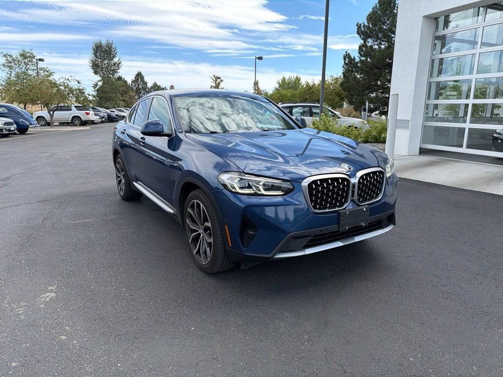Used 2022 BMW X4 xDrive30i w/ Premium Package 2 AWD/4WD image 7