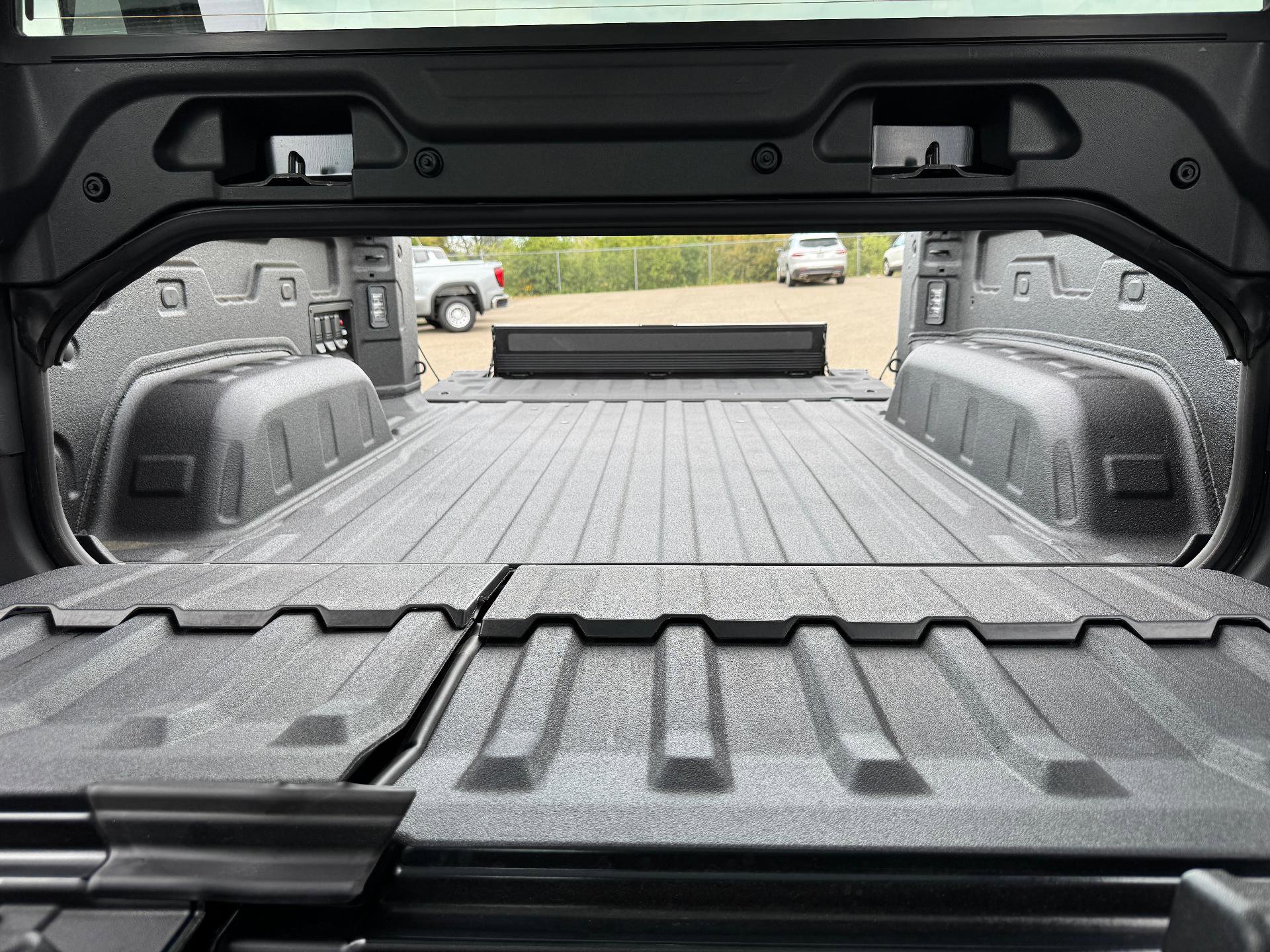 New 2025 GMC Sierra EV Denali image 15