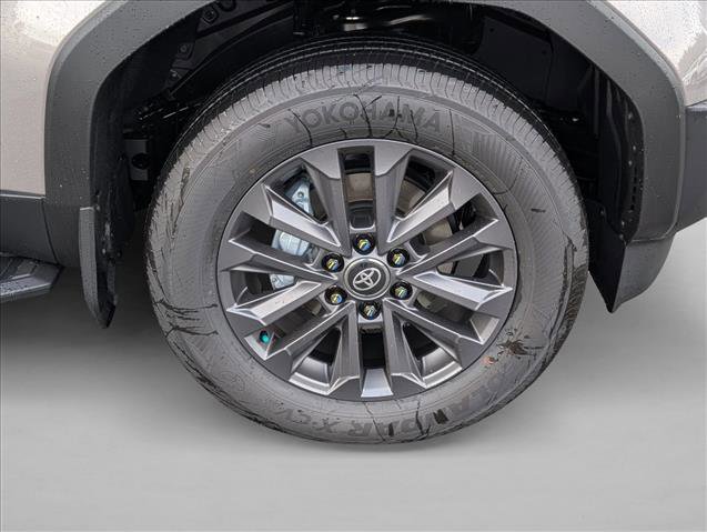 New 2025 Toyota Land Cruiser image 5