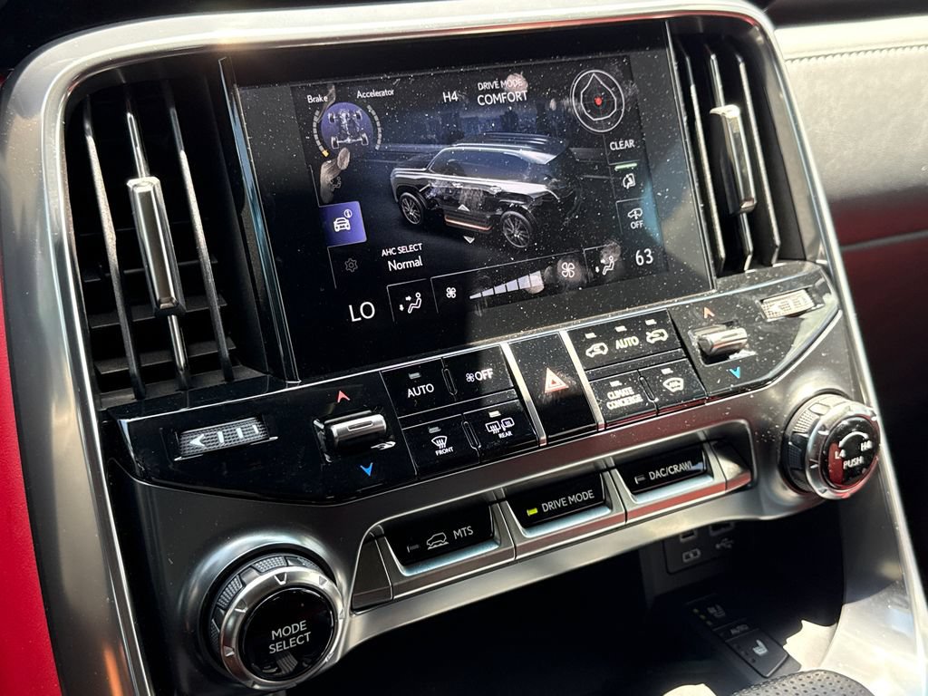 Used 2024 Lexus LX 600 F Sport AWD/4WD image 28