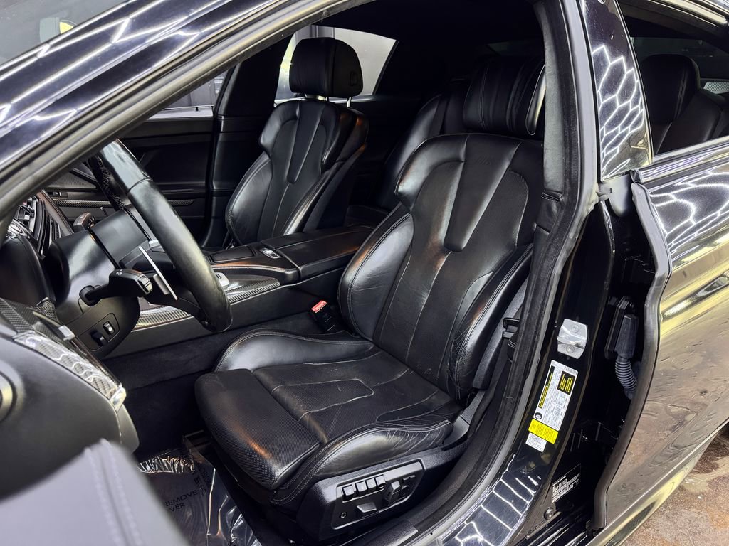 Used 2017 BMW M6 Gran Coupe w/ Executive Package RWD image 28