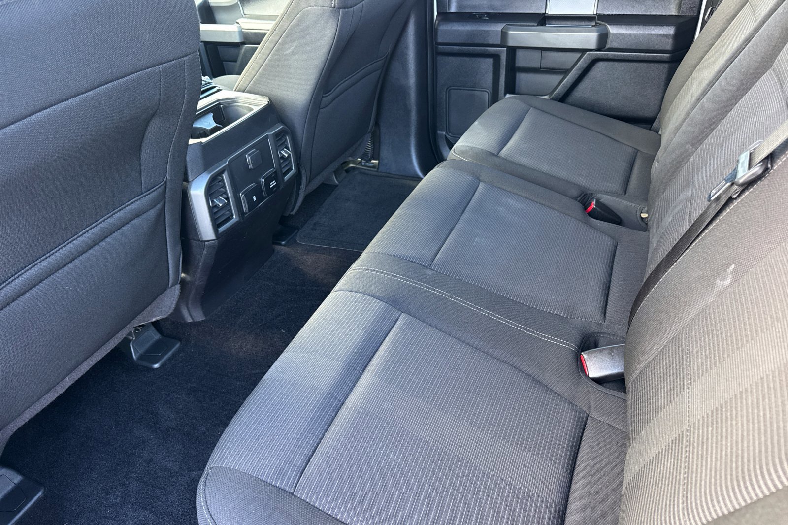 Used 2017 Ford F150 XLT w/ Equipment Group 302A Luxury image 11