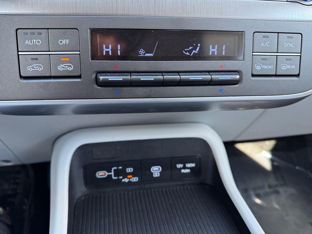 Used 2025 Hyundai Kona SEL image 19
