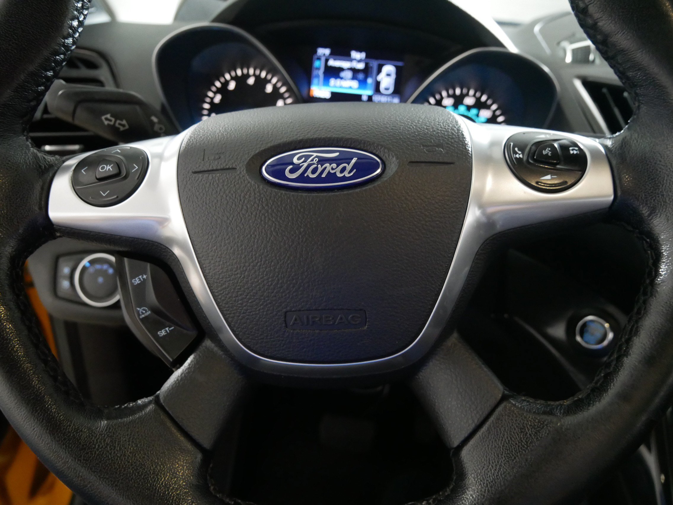 Used 2016 Ford Escape Titanium AWD/4WD image 25