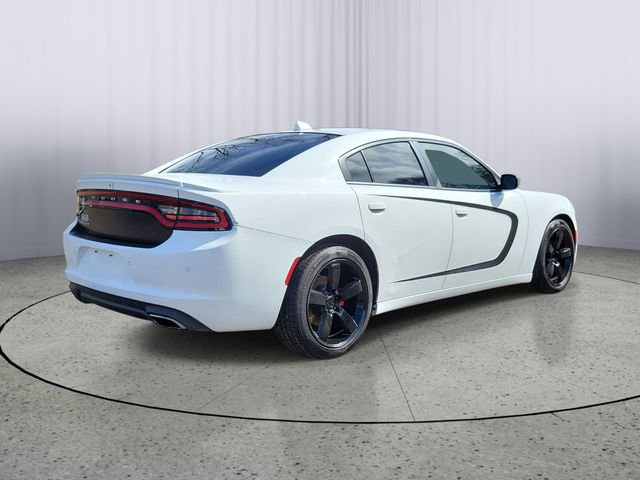Used 2018 Dodge Charger R/T RWD image 3