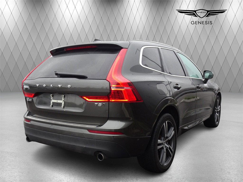 Used 2019 Volvo XC60 T5 Momentum w/ Multimedia Package image 5