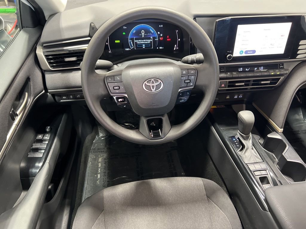Used 2025 Toyota Camry LE image 20
