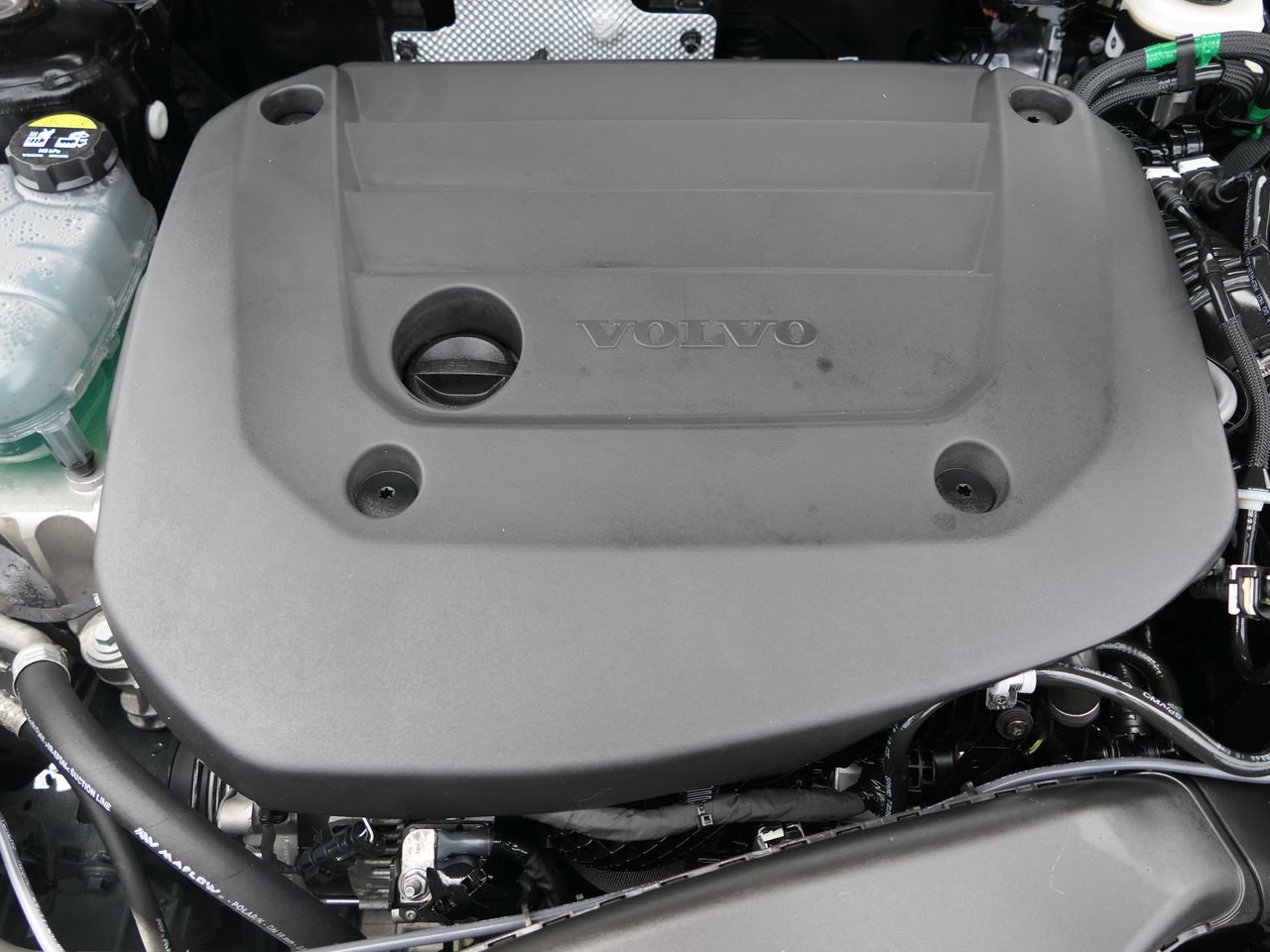 Used 2025 Volvo XC40 B5 Core AWD/4WD image 30