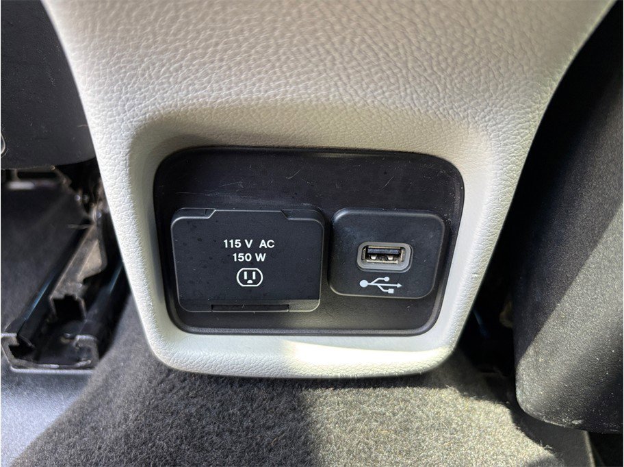 Used 2018 Jeep Compass Latitude w/ Popular Equipment Group image 32