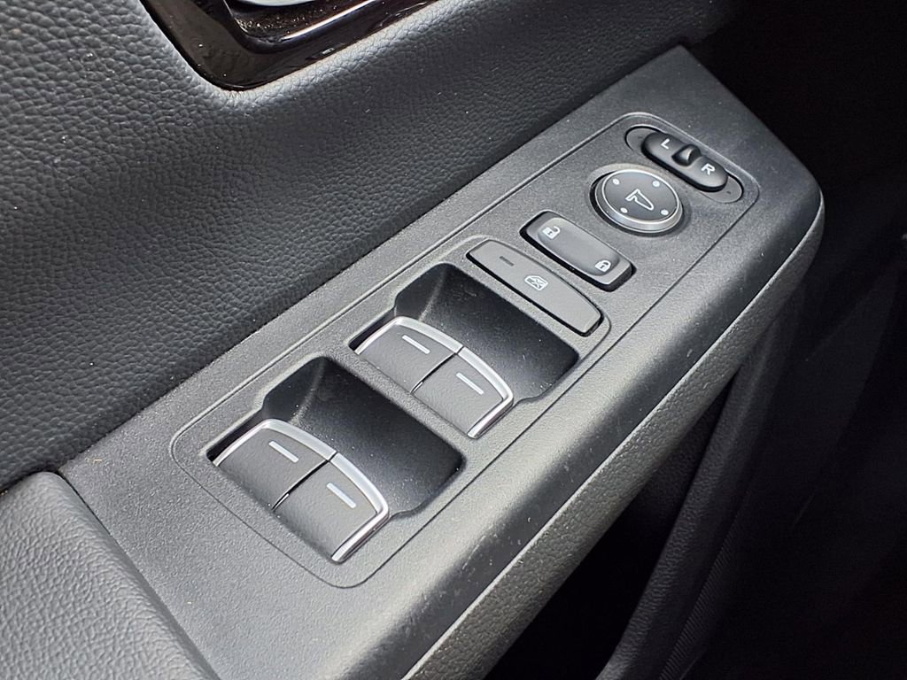 Used 2023 Honda CR-V EX-L image 19