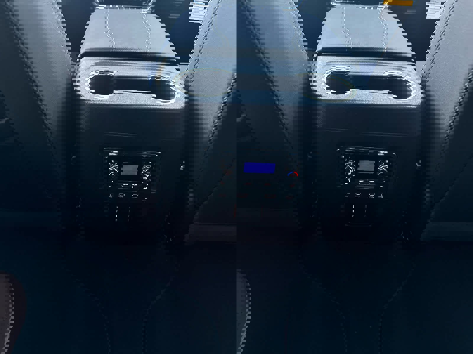 New 2026 GMC Yukon XL Elevation w/ Elevation Premium Package image 13