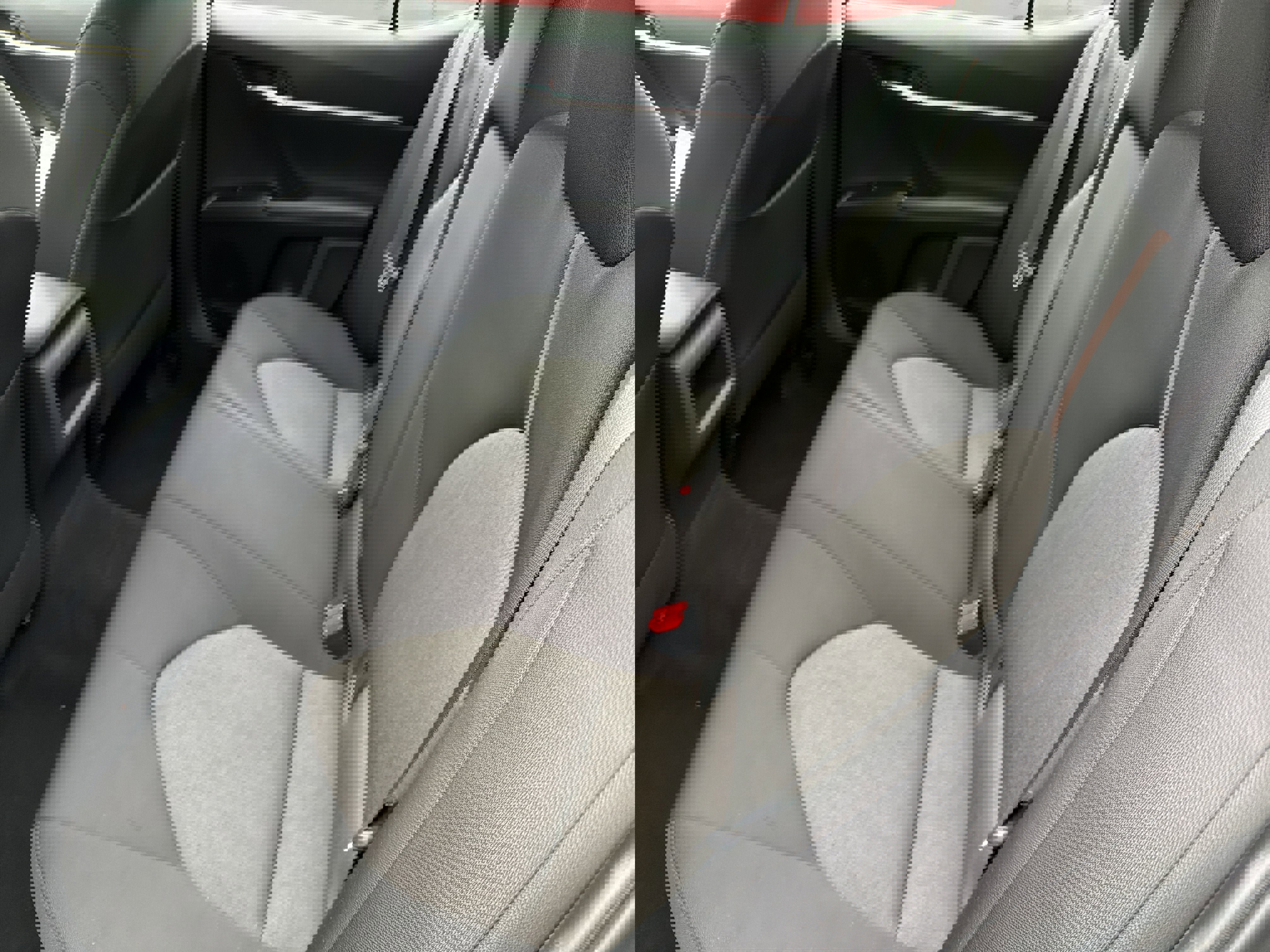 Certified 2020 Toyota Camry LE image 22