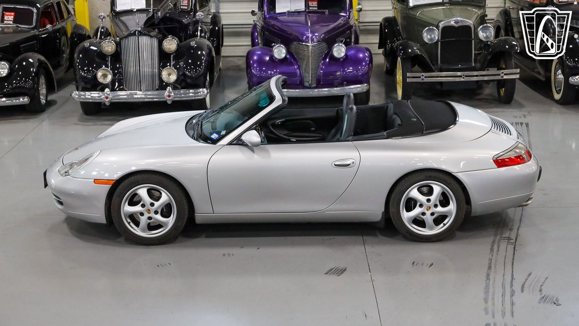 Used 2001 Porsche 911 Carrera image 12