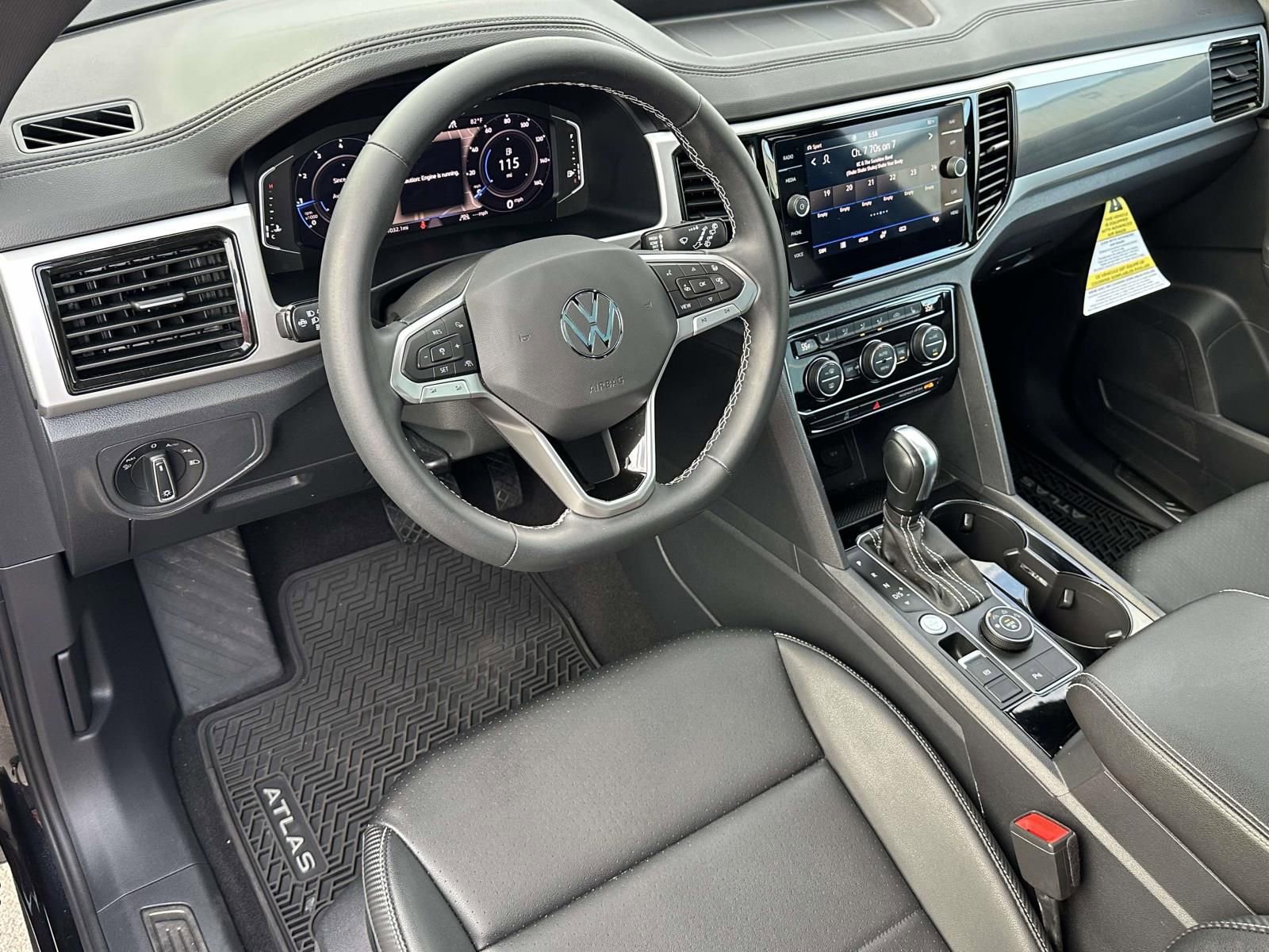 Used 2023 Volkswagen Atlas Cross Sport SEL image 9