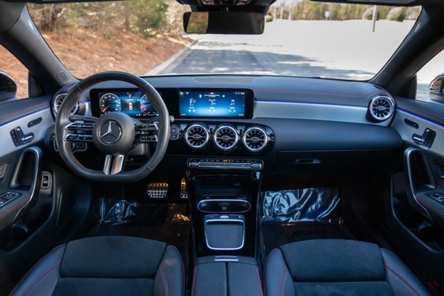 Used 2024 Mercedes-Benz CLA 250 image 20