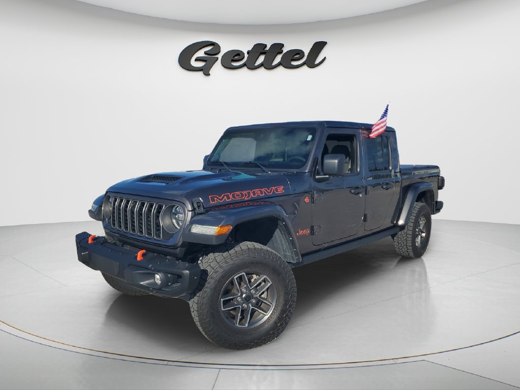Used 2025 Jeep Gladiator Mojave AWD/4WD image 1