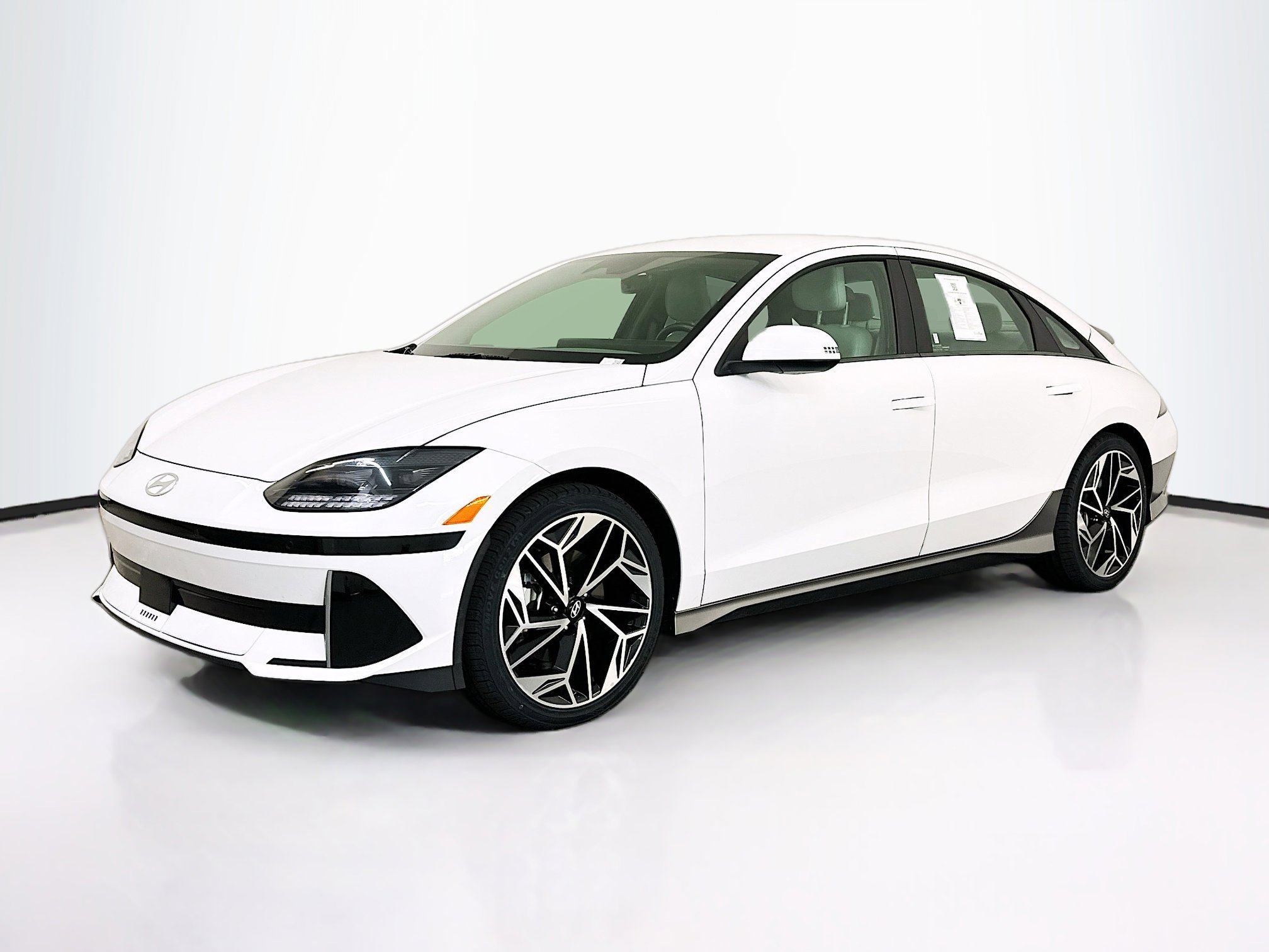 Used 2023 Hyundai Ioniq 6 SEL w/ Cargo Package image 3