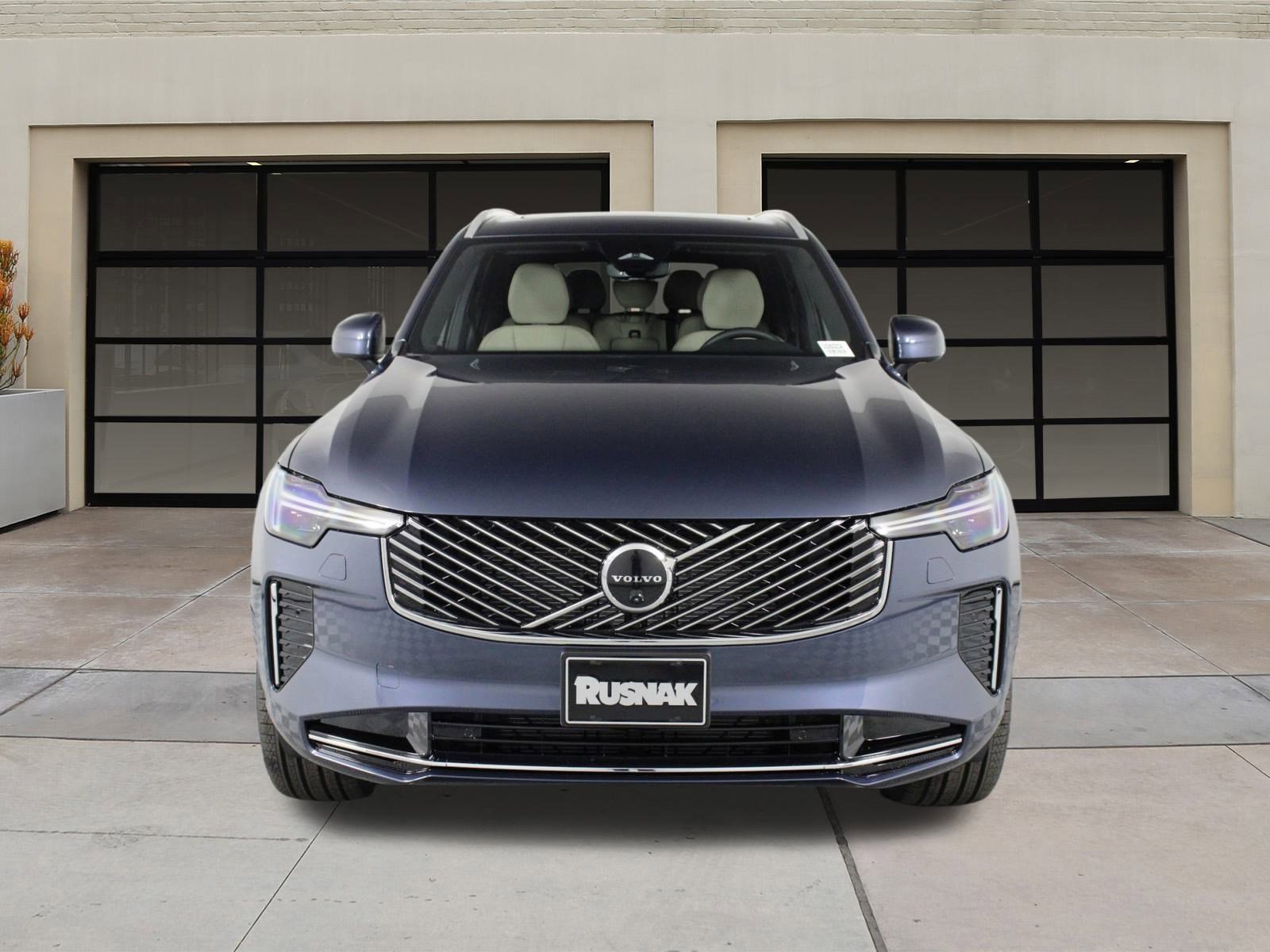 New 2026 Volvo XC90 B6 Plus w/ Protection Package Premier image 2